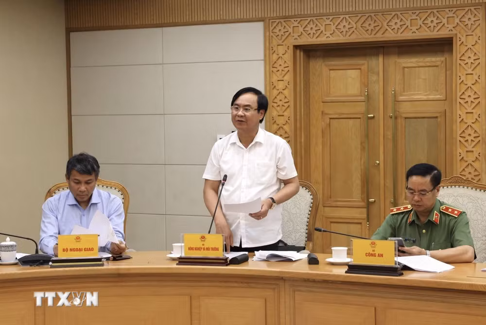 ttxvn-hai-pho-thu-tuong-chu-tri-hop-ve-du-thao-nghi-dinh-quy-dinh-xu-phat-vi-pham-hanh-chinh-trong-linh-vuc-thuy-san-25-2.jpg