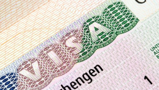 Quảng Trị: Hàng chục người dân sắp bị hủy visa Canada