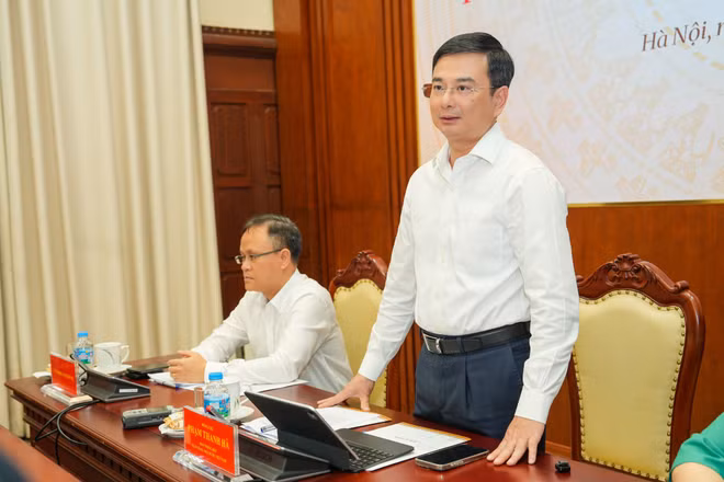 Lãnh đạo Ngân hàng Nhà nước chia sẻ về giảm lãi suất và thị trường vàng- Ảnh 2.