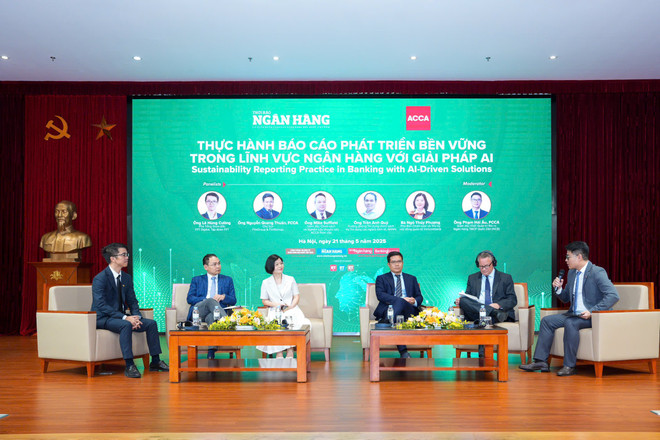 Các diễn giả tại Tọa đàm. (Ảnh: Vietnam+) z6623420126340-68bd6203a00dee623c9a226d367156fd.jpg