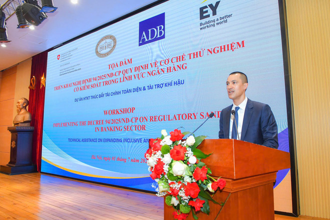 Ông Ron H.Slangen - Phó Giám đốc quốc gia Ngân hàng Phát triển châu Á. (Ảnh: Vietnam+) 361d8721-387c-4ea4-8a82-75ee0369b8cc.jpg