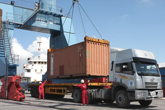 46% doanh nghiệp cho biết sẽ đẩy nhanh kế hoạch mở rộng ra thị trường nước ngoài. (Ảnh: Vietnam+)