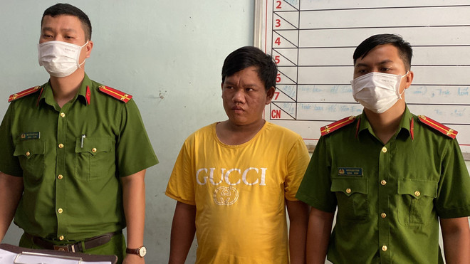 Bắt tạm giam đối tượng sử dụng tài liệu giả của cơ quan, tổ chức ảnh 1