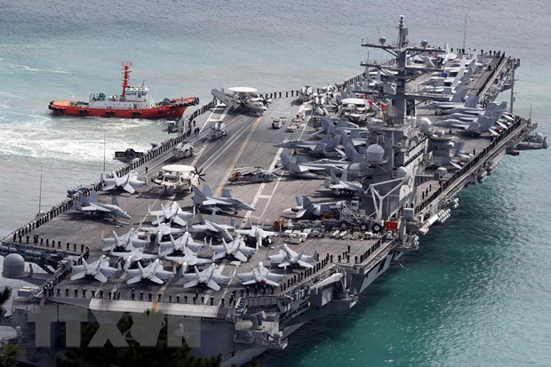 Biên đội tàu sân bay USS Ronald Reagan của Mỹ đã tới Hàn Quốc ảnh 1