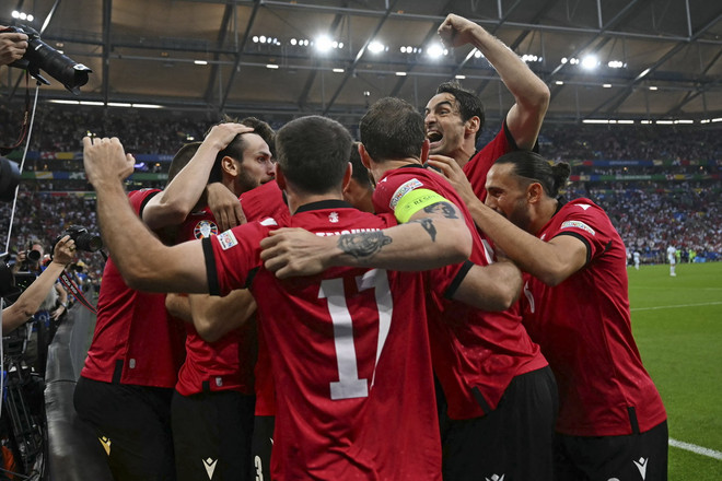 Gruzia liệu có thể tiếp tục làm nên địa chấn ở EURO 2024? (Ảnh: AFP/TTXVN) Gruzia_euro_2024_2706.jpg