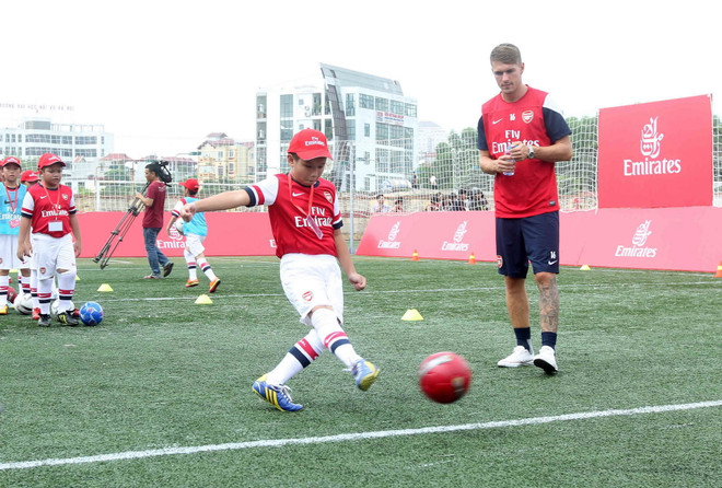 Thành lập Học viện bóng đá JMG toàn cầu tại TP Hồ Chí Minh ảnh 1