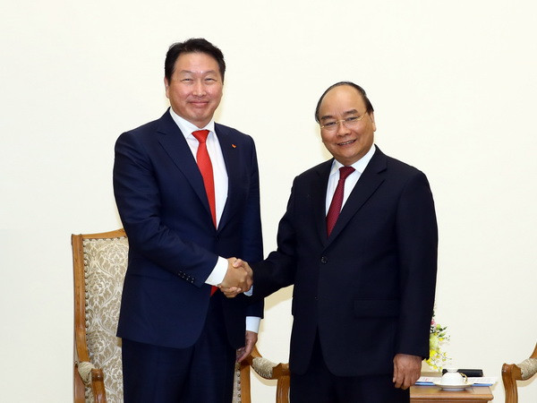 Thủ tướng Nguyễn Xuân Phúc tiếp Chủ tịch Tập đoàn SK Group ảnh 1