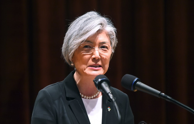 Ngoại trưởng Hàn Quốc Kang Kyung-wha. (Nguồn: AFP/TTXVN) Ngoại trưởng Hàn Quốc điện đàm với với người đồng cấp Nhật Bản ảnh 1