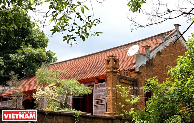 Chiêm ngưỡng những tuyệt tác nghệ thuật bằng đá ong xứ Đoài ảnh 17