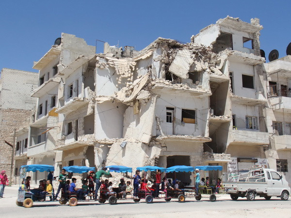 SOHR cáo buộc quân đội Syria không kích bất chấp lệnh ngừng bắn ảnh 1