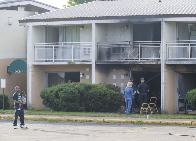 Khách sạn bốc cháy, 5 em nhỏ cùng 1 người thân không kịp chạy thoát ảnh 1