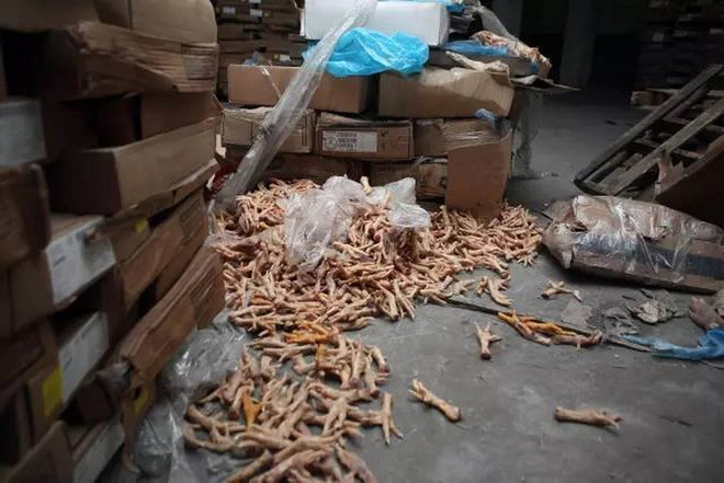 Trung Quốc thu giữ hơn 100.000 tấn thịt đông lạnh quá hạn 40 năm ảnh 1