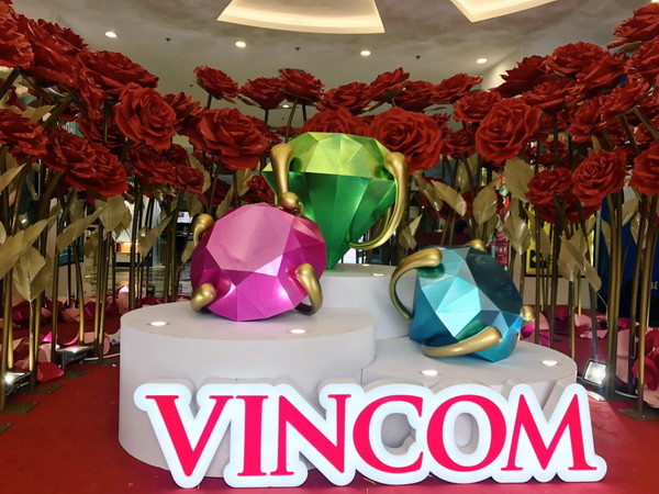 Vincom tôn vinh phụ nữ Việt Nam với kim cương và hoa hồng ảnh 1