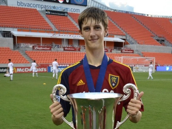 M.U có tân binh đầu tiên ngay trước kỳ chuyển nhượng mùa Đông? ảnh 1