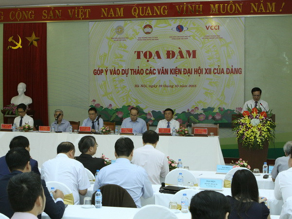 Toàn dân góp ý văn kiện dự thảo Đại hội XII: Đảng thật sự vì dân ảnh 1