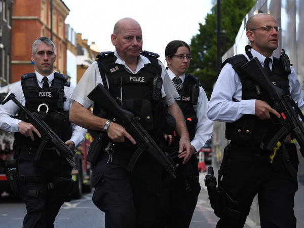 Ông Donald Trump cảnh báo tình hình London sẽ trở nên tồi tệ hơn ảnh 1