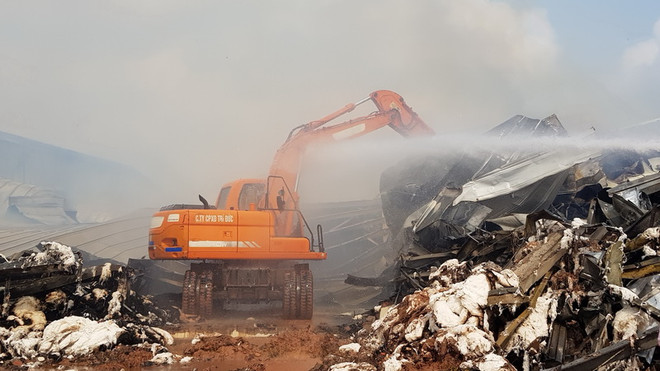 Dự kiến đến đêm mới dập được đám cháy Nhà máy sợi Texhong-Ngân Long ảnh 3