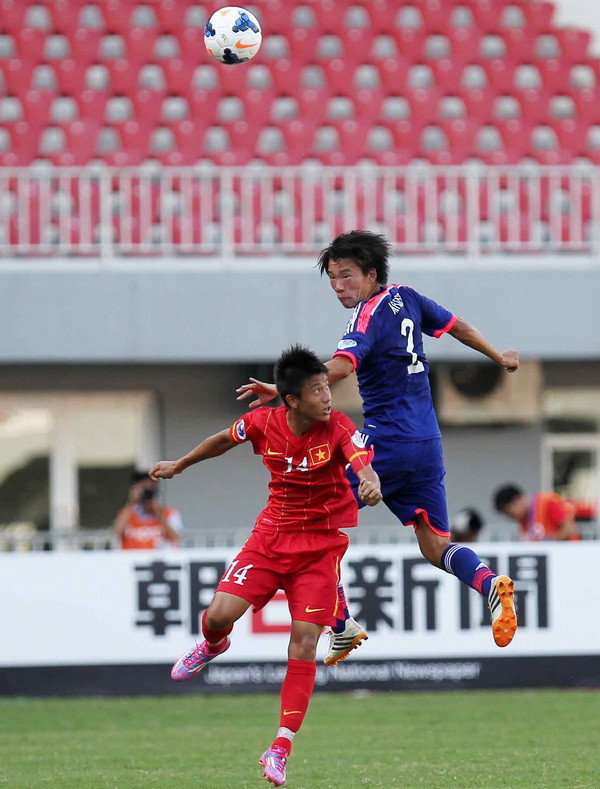 [Photo] U19 Việt Nam thi đấu quật cường trước Nhật Bản ảnh 7