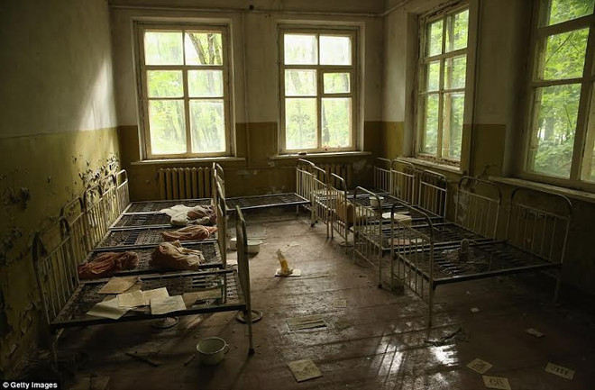 Thành phố trở thành phế tích 30 năm sau thảm họa Chernobyl ảnh 9