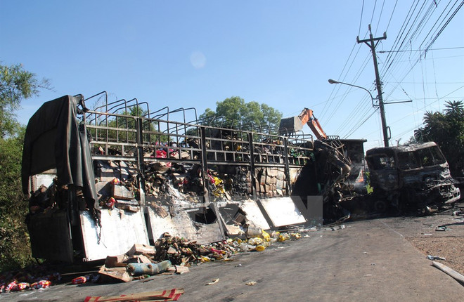 Xác định 4 xe trong vụ tai nạn liên hoàn, làm 2 người chết cháy ảnh 1