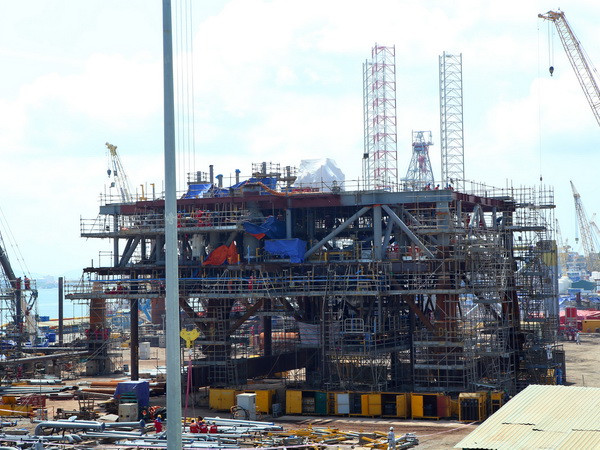 Giàn Thỏ Trắng 3 khai thác dòng dầu đầu tiên sớm 13 ngày ảnh 1