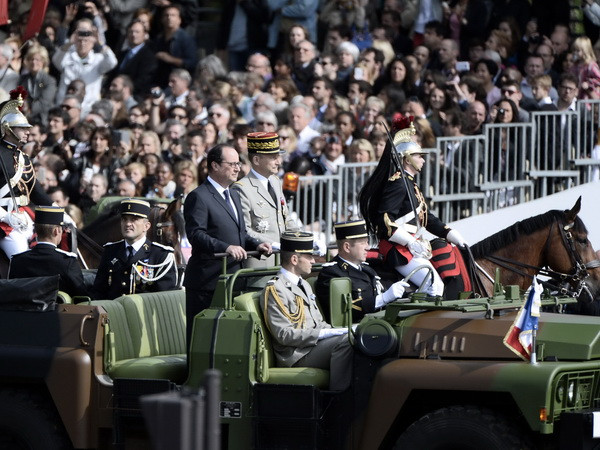 [Photo] Pháp tổ chức trọng thể lễ kỷ niệm Ngày Quốc khánh ảnh 1