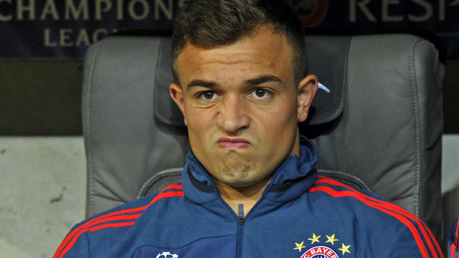 Tương lai của Xherdan Shaqiri vẫn chưa rõ. (Nguồn: Reuters) Chuyển nhượng 20/12: M.U ngắm sao Argentina, Barca có "Messi mới"? ảnh 2