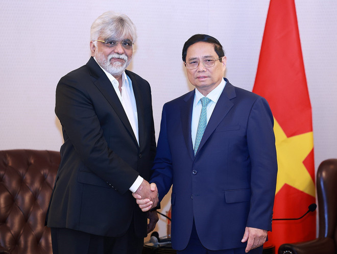 Thủ tướng Phạm Minh Chính tiếp ông Dharmesh Shah, Chủ tịch sáng lập, Giám đốc điều hành Tập đoàn dược phẩm BDR. (Ảnh: Dương Giang/TTXVN) ttxvn_thu_tuong_pham_minh_chinh_tiep_mot_so_tap_doan_hang_dau_an_do_7.jpg