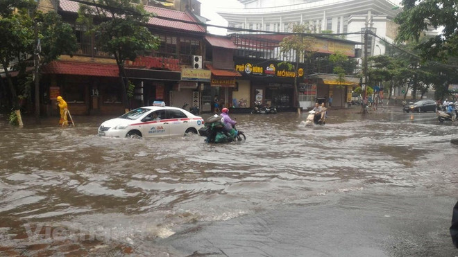 Tăng cường cảnh báo mưa lớn, lũ quét, sạt lở đất trong những ngày tới ảnh 1