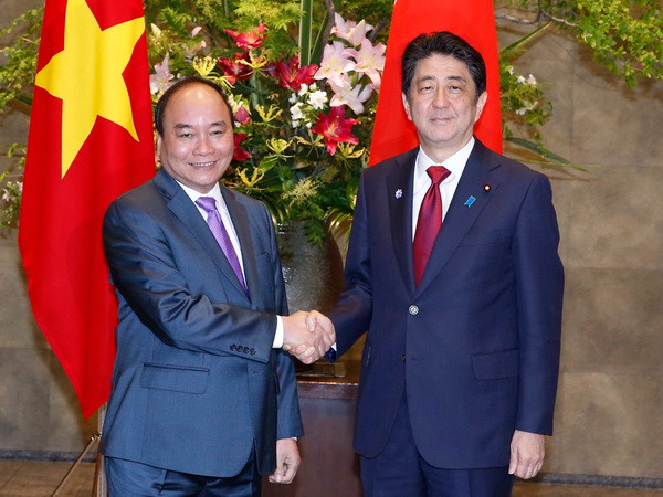 Thủ tướng Nguyễn Xuân Phúc hội đàm với Thủ tướng Nhật Bản Shinzo Abe ảnh 1