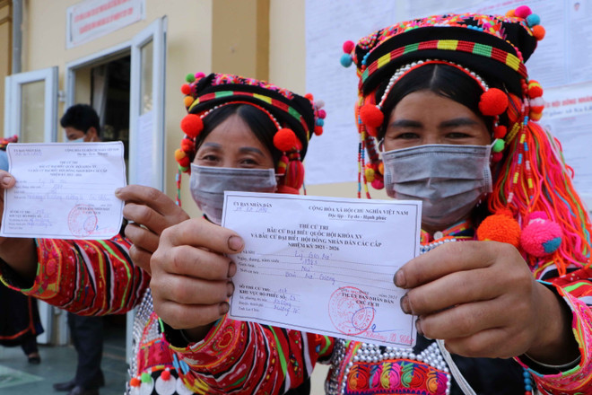 Cử tri trên đảo Trường Sa Lớn cùng cả nước thực hiện quyền công dân ảnh 2