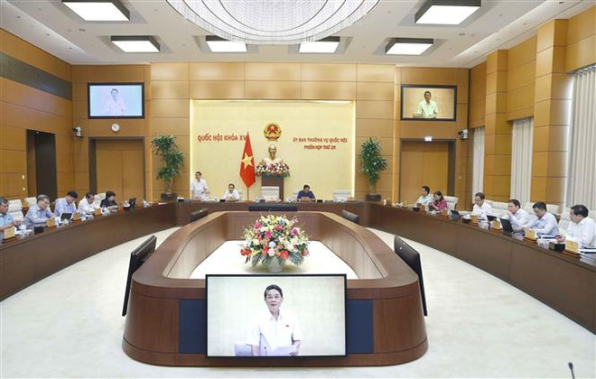 UBTV Quốc hội: Đề xuất quy định mức đấu giá khởi điểm "sim số đẹp" ảnh 1