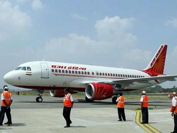 Máy bay của Air India hạ cánh khẩn cấp vì phát hiện có chuột ảnh 1