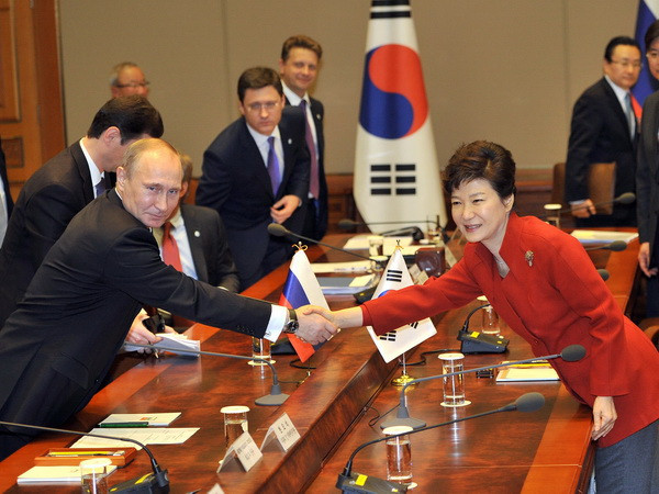 Tổng thống Nga hội đàm với người đồng cấp Hàn Quốc ảnh 1
