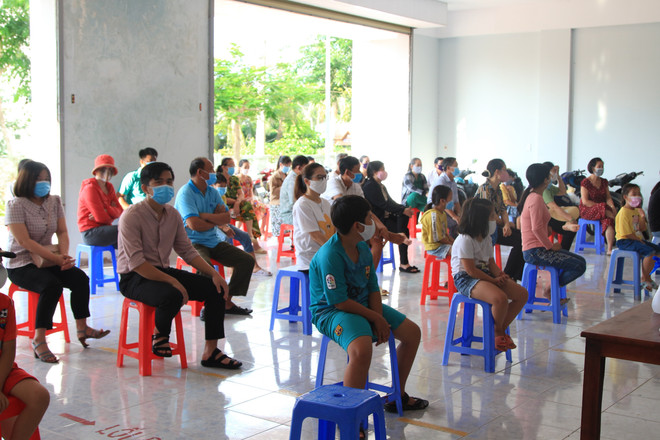 [Photo] Huyện Côn Đảo xét nghiệm sàng lọc COVID-19 cho toàn bộ cư dân ảnh 1