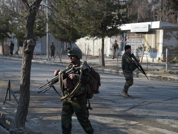 Đặc nhiệm Afghanistan giải thoát 32 người bị Taliban giam giữ ảnh 1