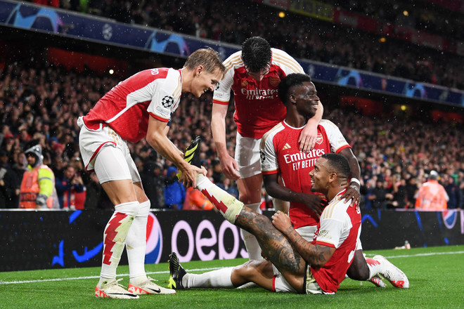 Arsenal thắng tưng bừng trong ngày trở lại Champions League ảnh 1