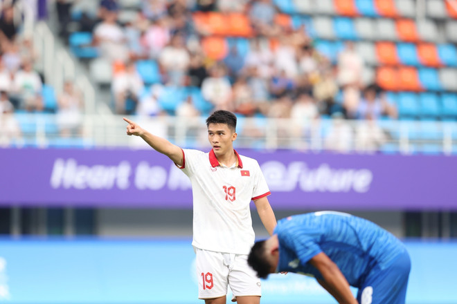 Bóng đá Nam ASIAD 19 ngày 21/9: Olympic Việt Nam đối đầu Olympic Iran ảnh 1