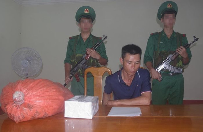 Quảng Bình: Bắt đối tượng vận chuyển, mua bán trái phép vật liệu nổ ảnh 1