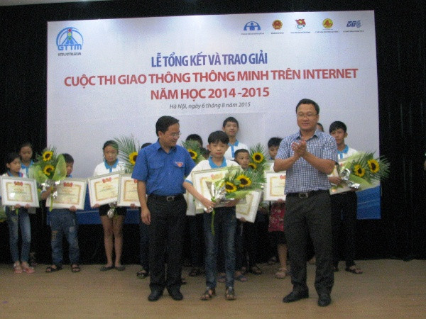 Trao 102 giải thưởng Giao thông thông minh trên internet 2014-2015 ảnh 1