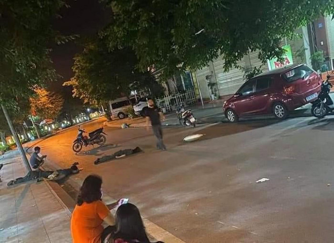 Quảng Ninh: Xe chở 3 tự đâm vào cột điện, 2 phụ nữ thiệt mạng tại chỗ ảnh 1