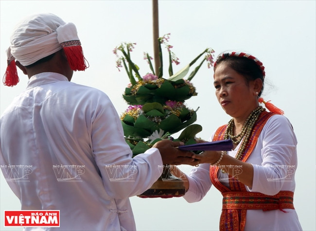 Tái hiện Lễ hội múa đặc sắc Rija Praung của người Chăm ảnh 7