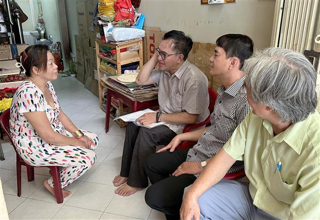 Quận đầu tiên của TP Hồ Chí Minh không còn hộ nghèo, hộ cận nghèo ảnh 1