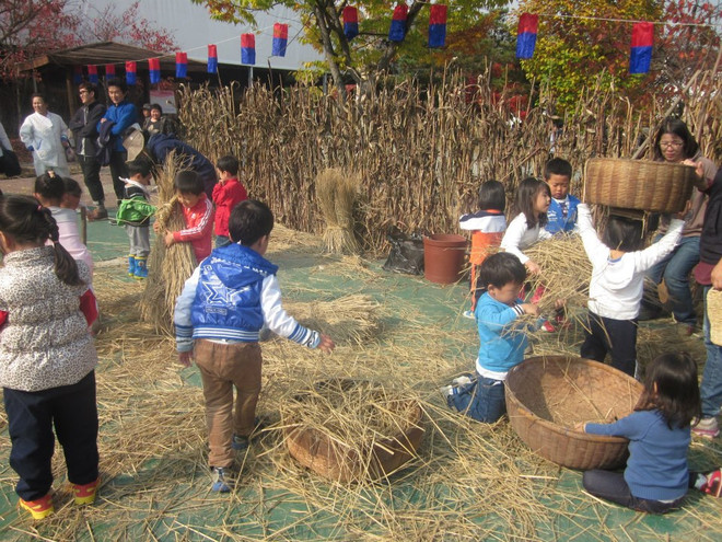 Chợ vải Hưng Yên: Thành công từ cách thức tổ chức hiện đại ảnh 2