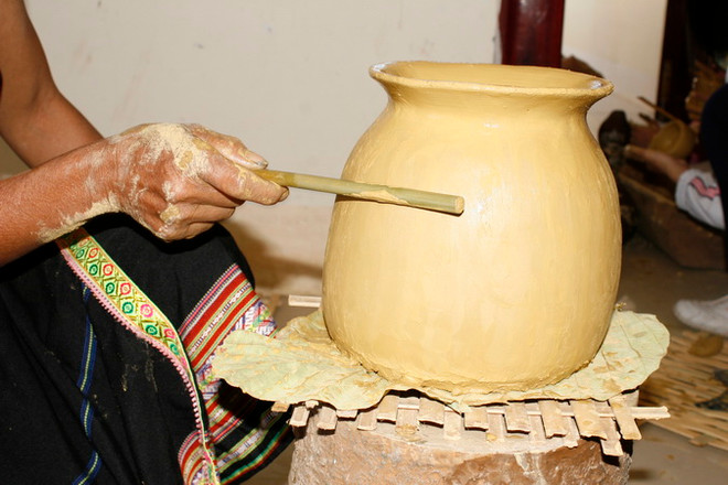 Người Ba Na Kon Tum với nỗi buồn thất truyền nghề gốm thủ công ảnh 2