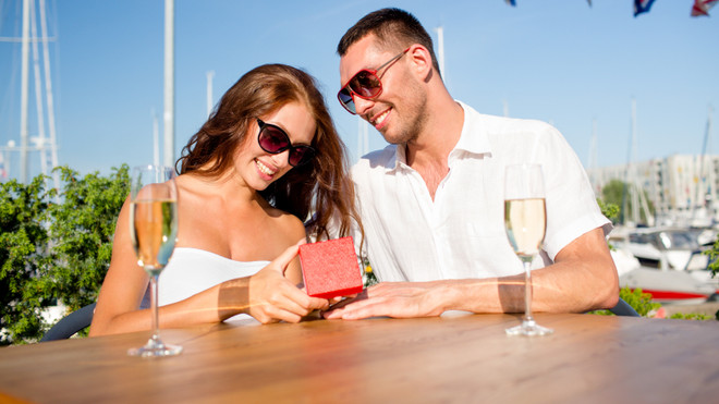 Khám phá Ngày lễ Tình yêu thú vị ở các nước trên thế giới ảnh 10