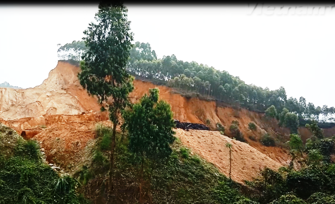 Bài 3: Hàng loạt quả đồi bị đào bới, tan hoang 'vàng trắng’ cao lanh ảnh 9