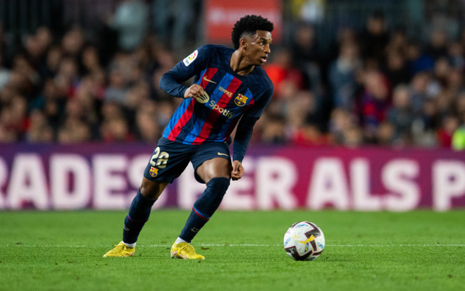 Barcelona thiết lập kỷ lục về số cầu thủ dự World Cup 2022 ảnh 1