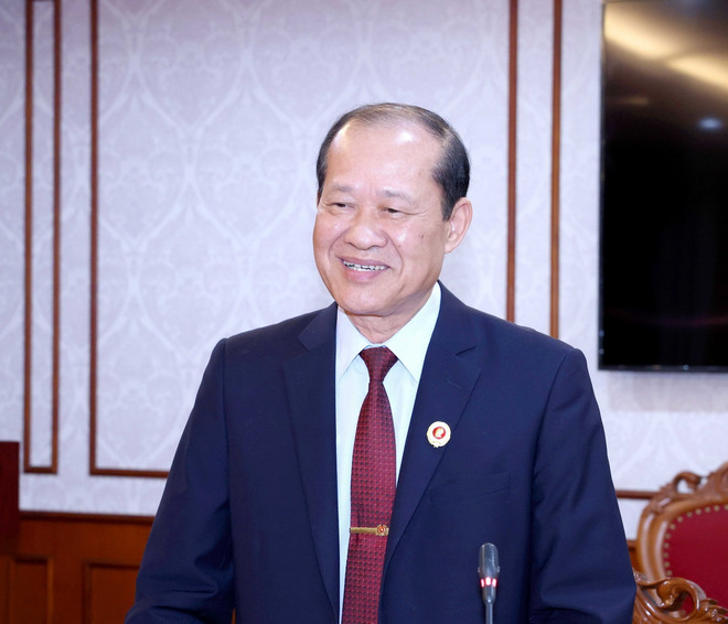 Thượng tướng Bế Xuân Trường, Chủ tịch Hội Cựu Chiến binh Việt Nam phát biểu tại buổi làm việc. (Ảnh: Phương Hoa/TTXVN) Hoi cuu chien binh2.jpg