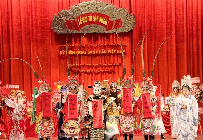 TP.HCM: Sức hồi sinh mãnh liệt của nghệ thuật sân khấu truyền thống ảnh 1